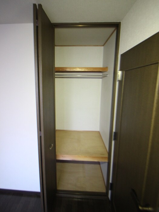 物件内観写真13　(収納)