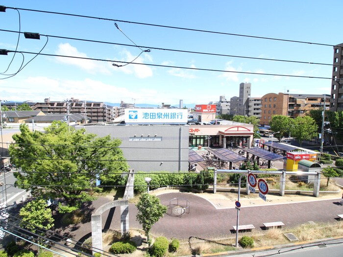 物件内観写真19　(室内からの展望)