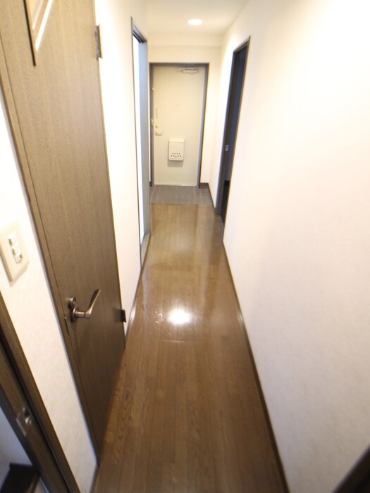 物件内観写真20　(廊下)