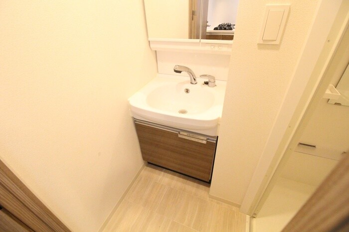 物件内観写真11　(洗面)