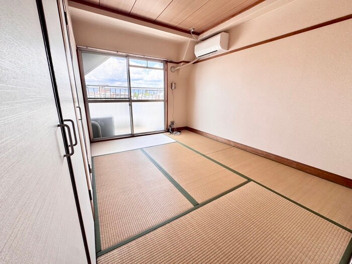 物件内観写真8　(居室)