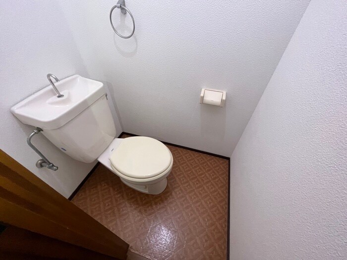 物件内観写真10　(トイレ)