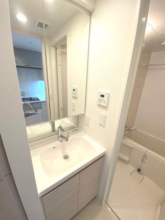 物件内観写真9　(洗面)