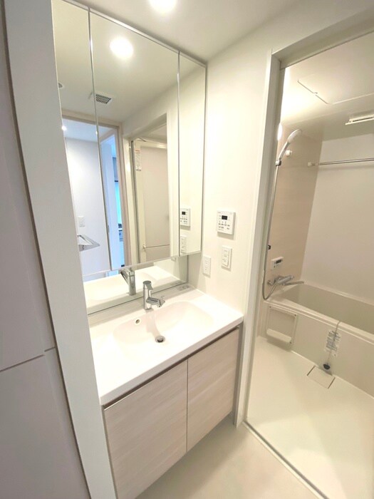 物件内観写真11　(洗面)