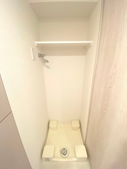 物件内観写真11　(洗濯機置場)