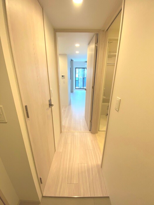 物件内観写真13　(廊下)