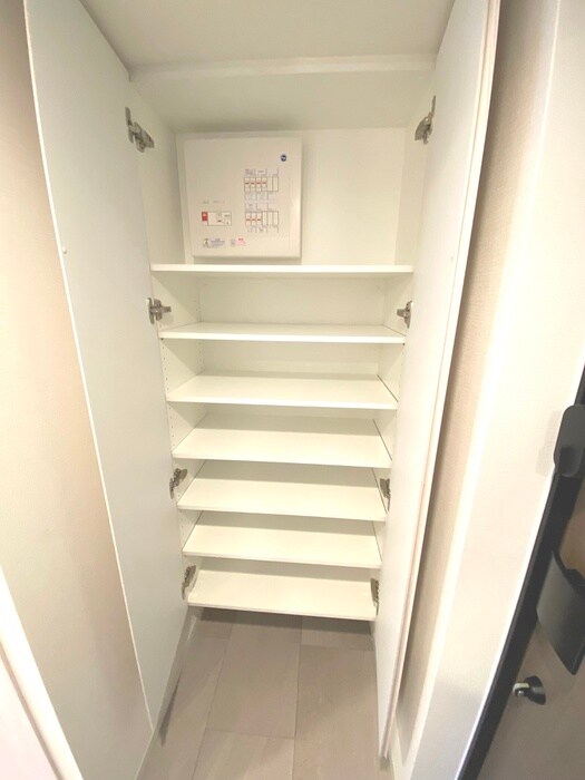 物件内観写真17　(靴箱)