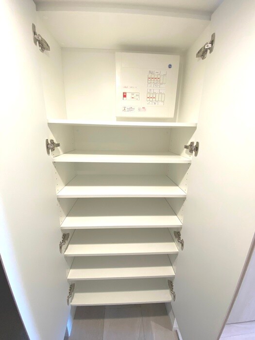 物件内観写真17　(靴箱)