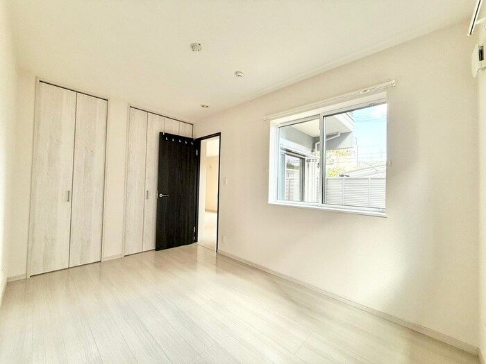 物件内観写真11　(居室)