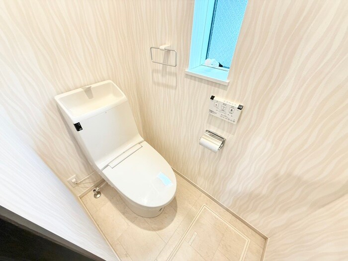 物件内観写真15　(トイレ)