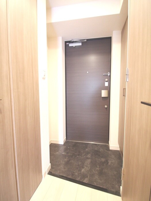 物件内観写真15　(玄関)