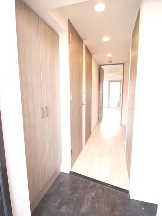 物件内観写真16　(廊下)