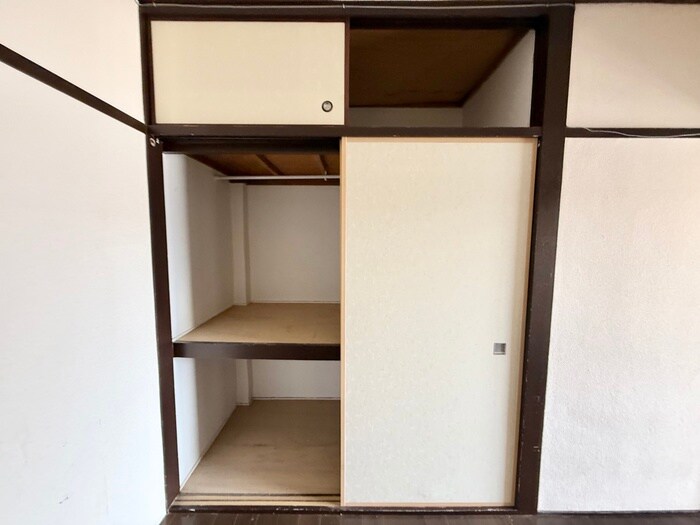 物件内観写真12　(収納)