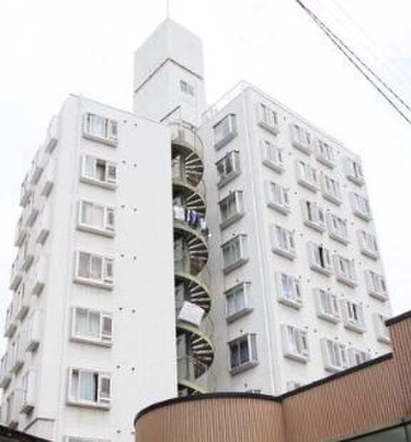 物件外観写真1　(外観写真)