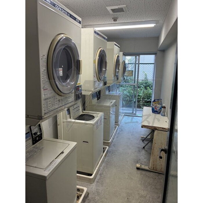 物件外観写真6　(建物設備)