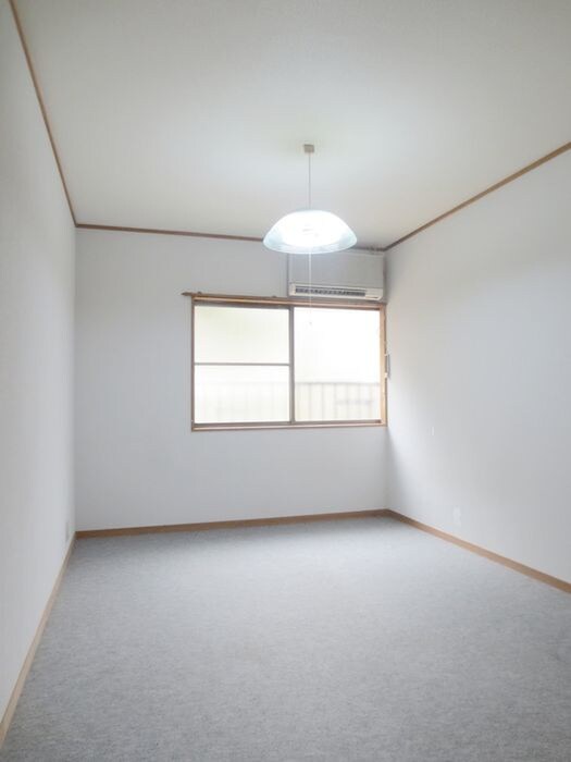 物件内観写真8　(居室)