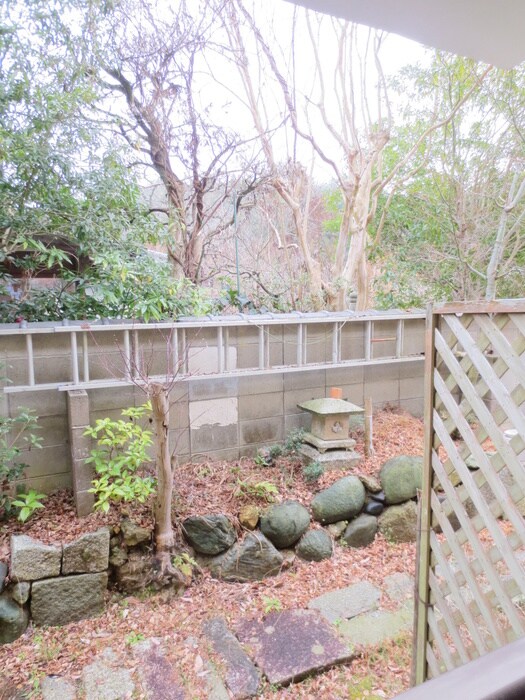 物件内観写真20　(室内からの展望)