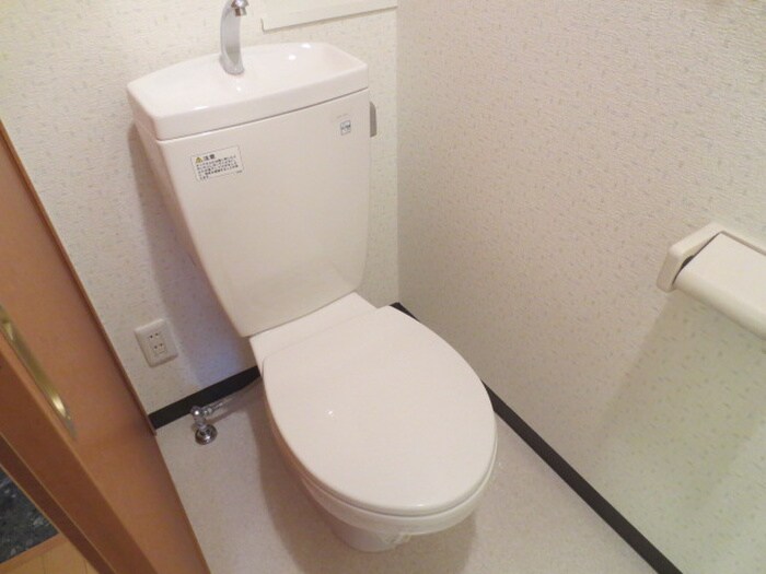 物件内観写真14　(トイレ)