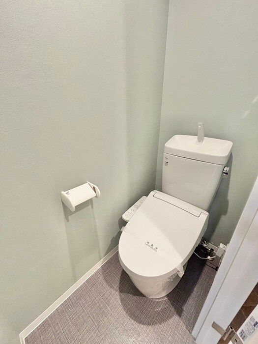 物件内観写真8　(トイレ)