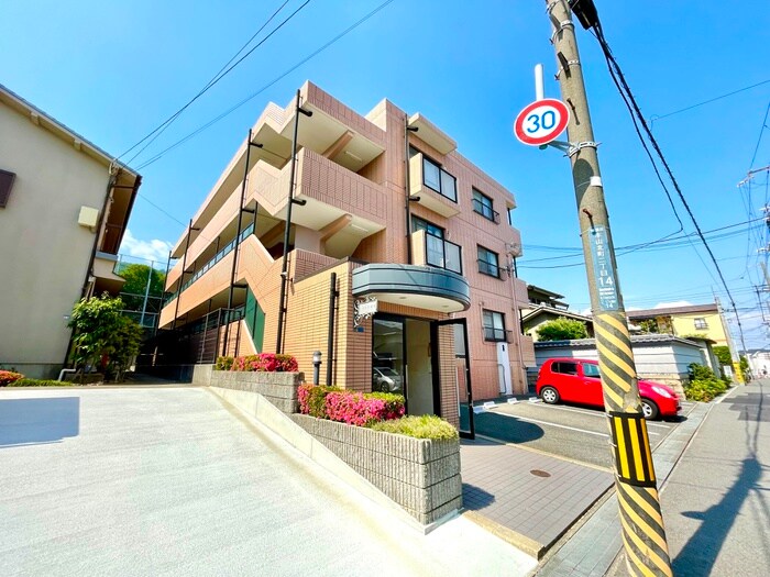 物件外観写真3　(外観写真)