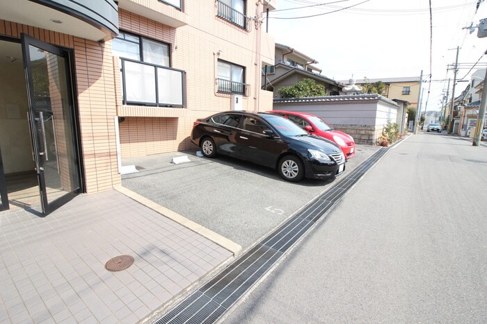 物件外観写真5　(駐輪場)