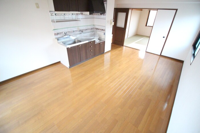 物件内観写真10　(居室)