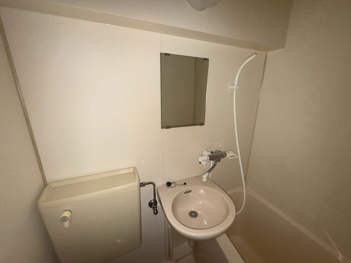 物件内観写真12　(洗面)