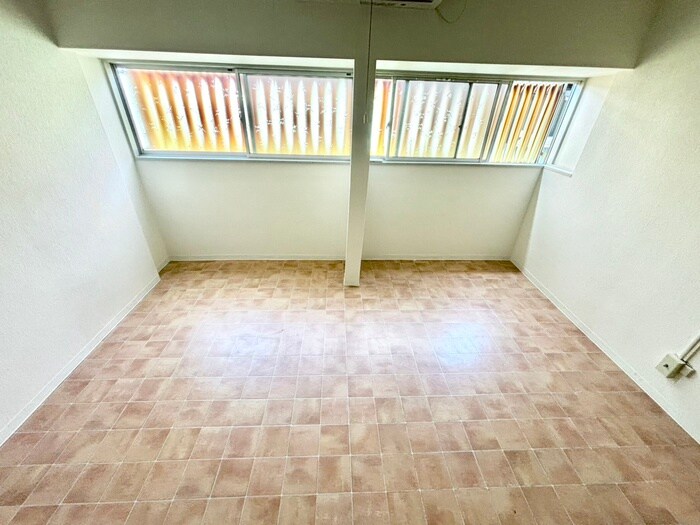 物件内観写真12　(居室)