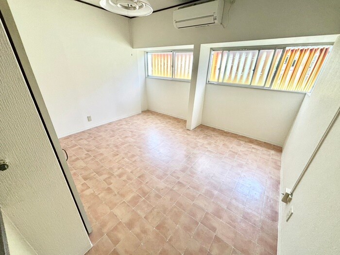 物件内観写真14　(居室)