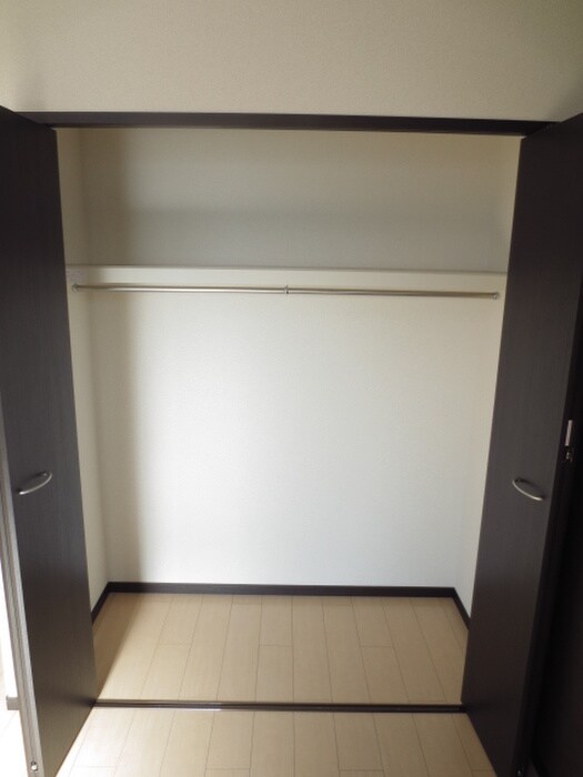物件内観写真7　(収納)