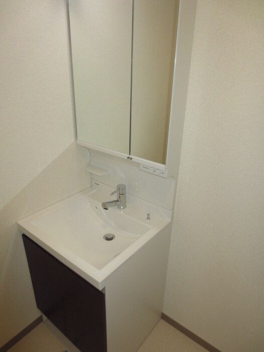 物件内観写真9　(洗面)