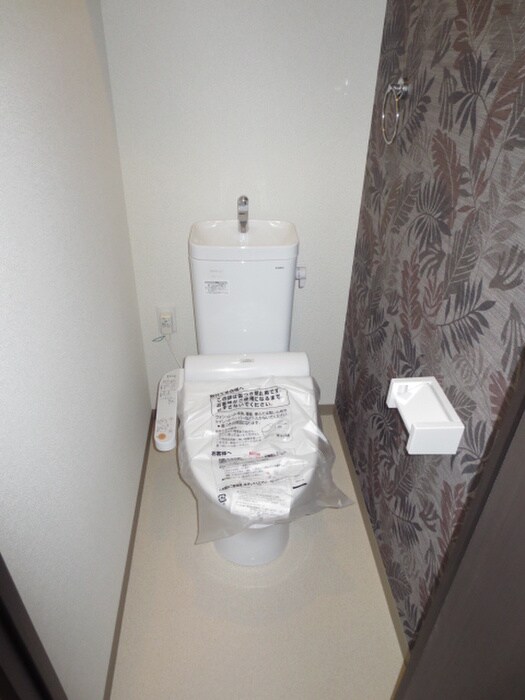 物件内観写真11　(トイレ)