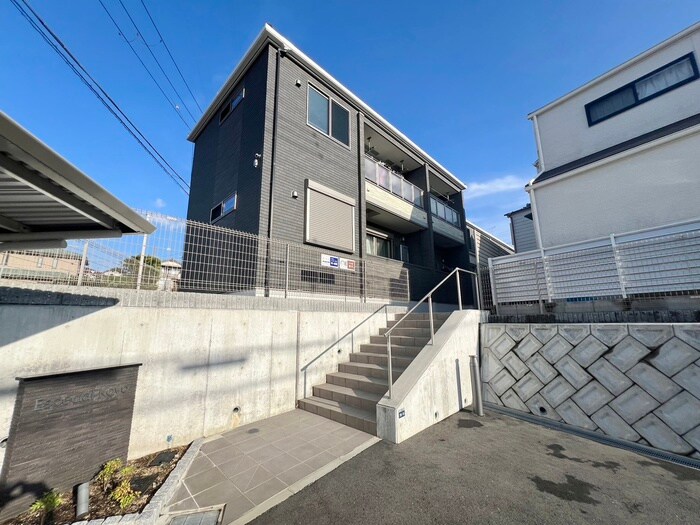 物件外観写真1　(外観写真)