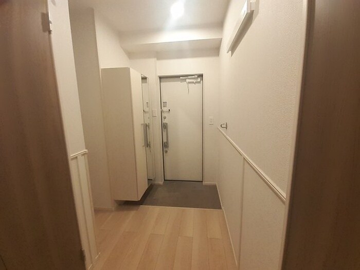 物件内観写真15　(玄関)