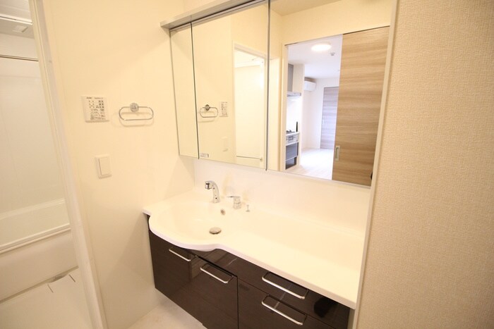 物件内観写真12　(洗面)