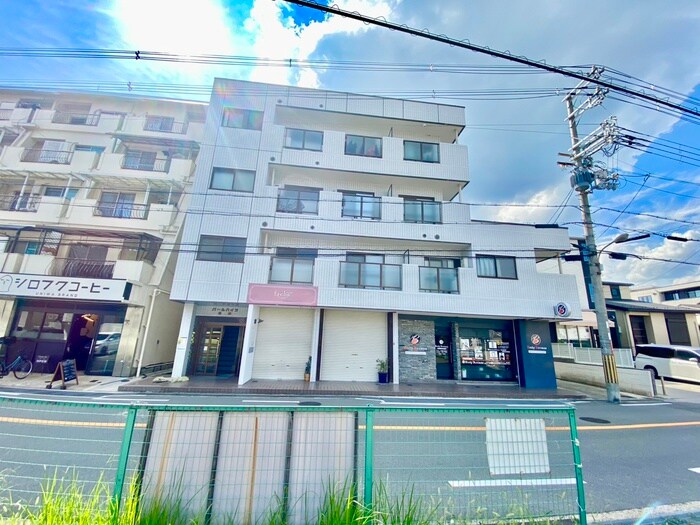 物件外観写真6　(外観写真)