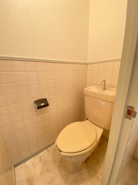 物件内観写真14　(トイレ)