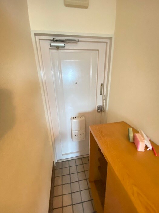 物件内観写真15　(玄関)