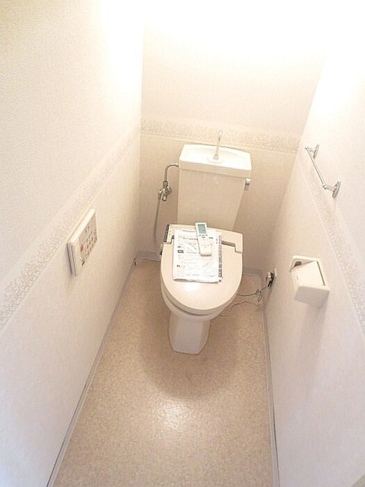 物件内観写真12　(トイレ)