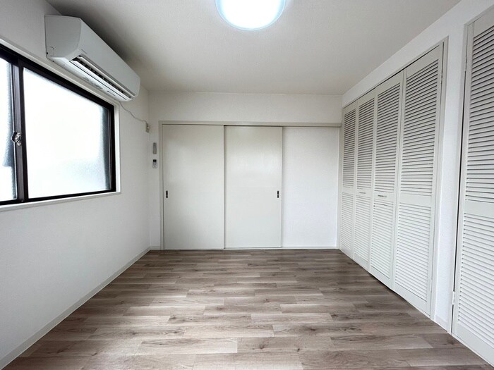 物件内観写真9　(居室)