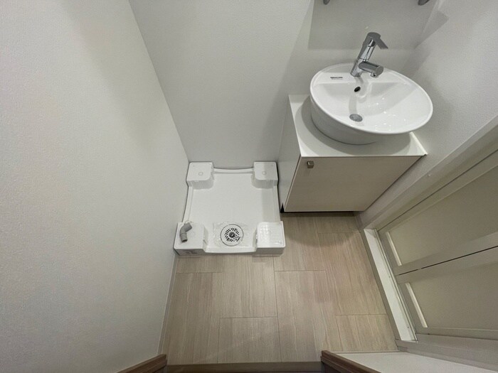 物件内観写真14　(洗濯機置場)