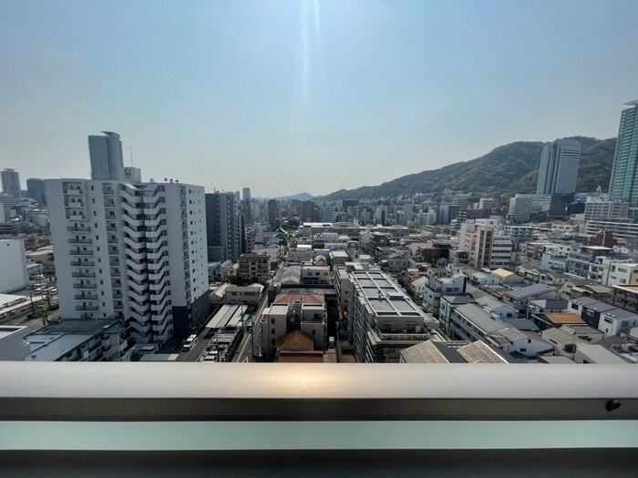 物件内観写真16　(室内からの展望)