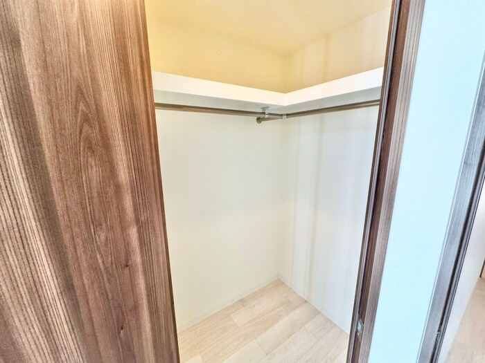 物件内観写真12　(収納)