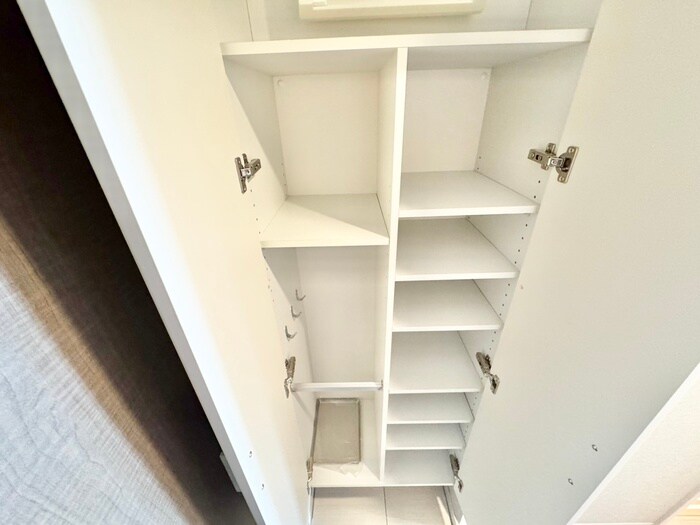 物件内観写真15　(靴箱)