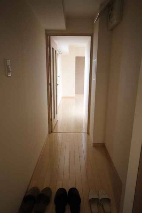 物件内観写真10　(廊下)