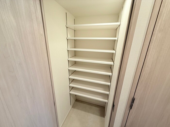 物件内観写真13　(靴箱)