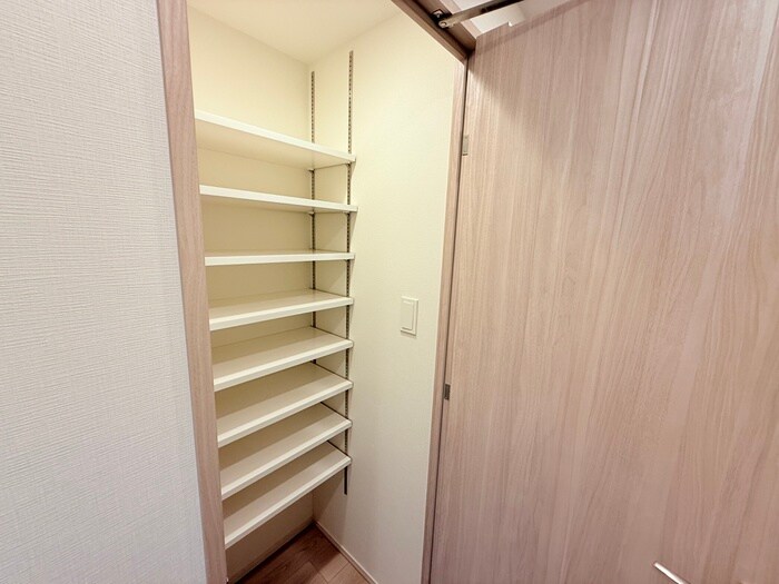 物件内観写真14　(靴箱)