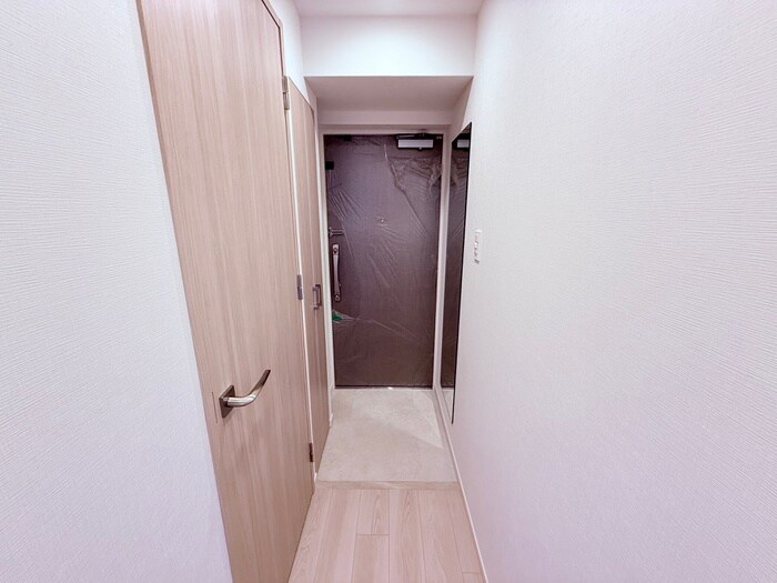 物件内観写真15　(玄関)