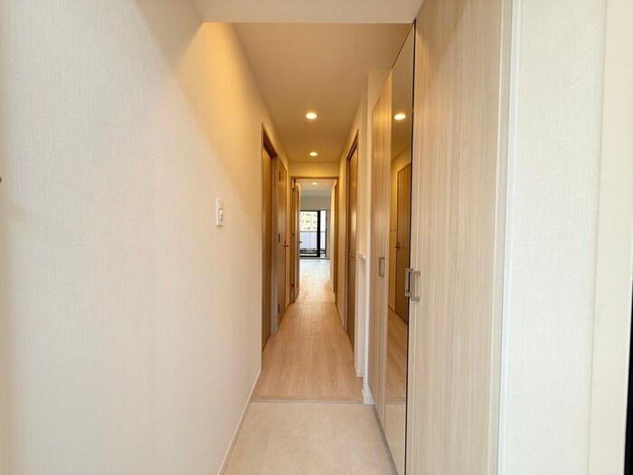 物件内観写真20　(廊下)