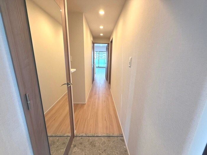 物件内観写真20　(廊下)